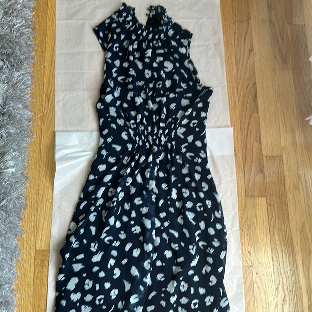 Sleeveless mini dress navy & white